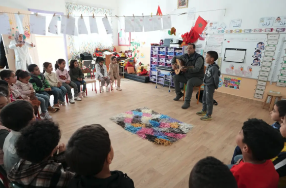 Oum el ghait joussour wa boudour Social: l’art et la culture dans le préscolaire avec Oum El Ghait